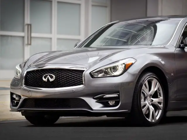 infiniti-q70-2014.jpg