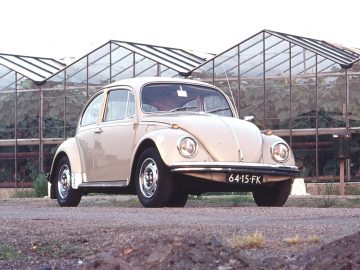 Mijn eerste Auto Theo van Os - Volkswagen Kever