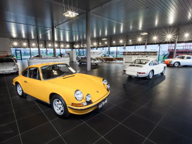 Porsche Classic Center 7