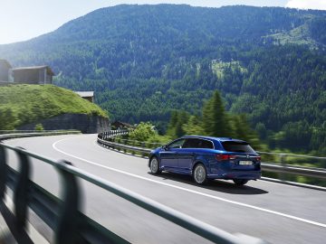 rijtest-toyota-avensis-3