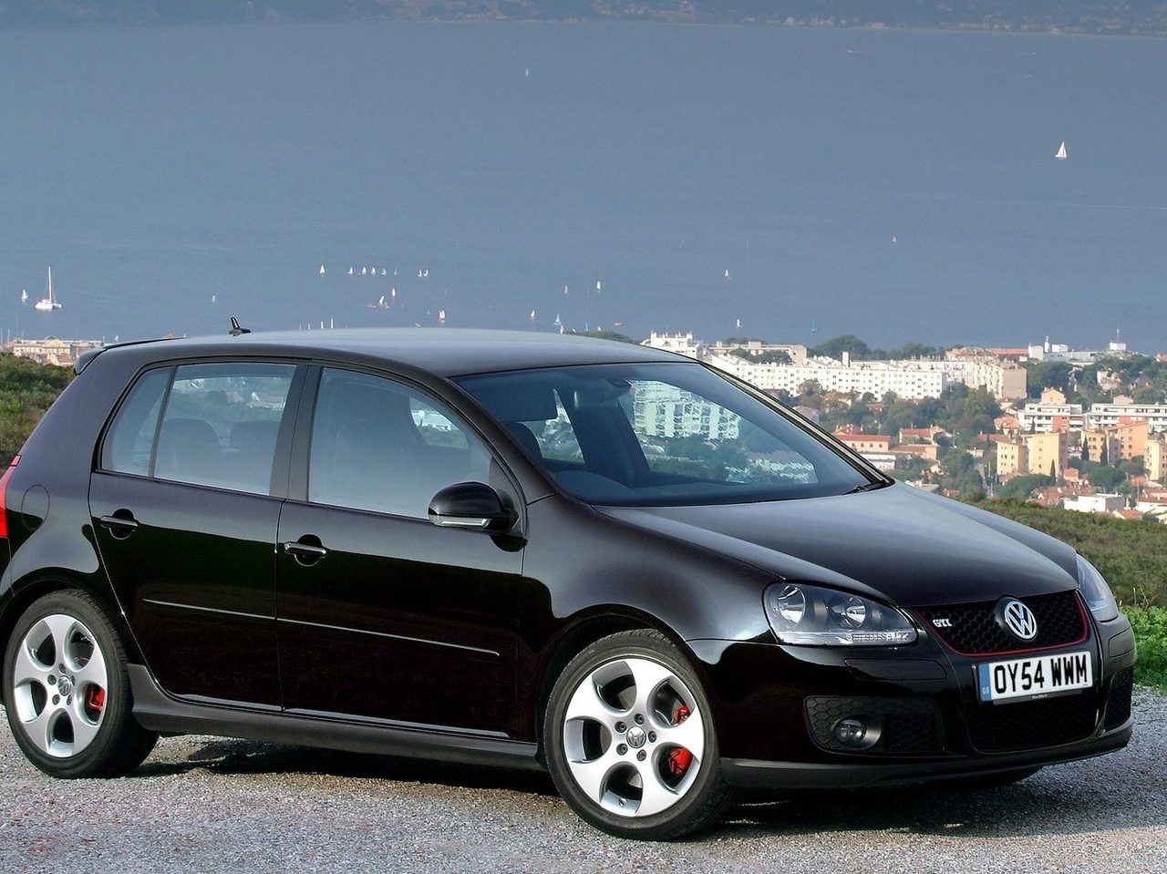 volkswagen-golf-gti-v1