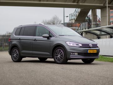 volkwagen-touran-2016-rijtest (10)
