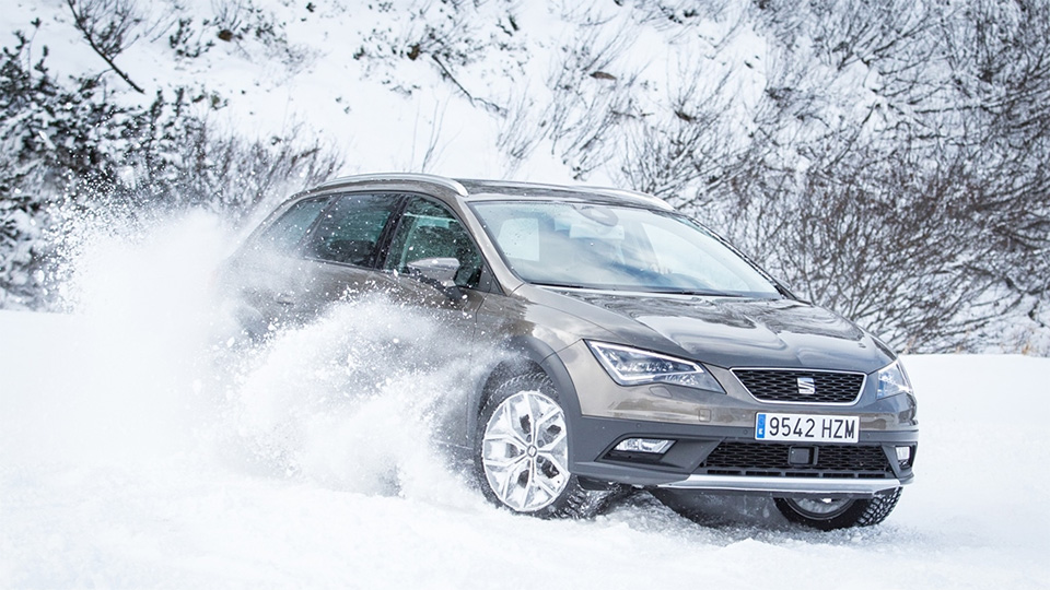 Seat Leon X-perience in de sneeuw
