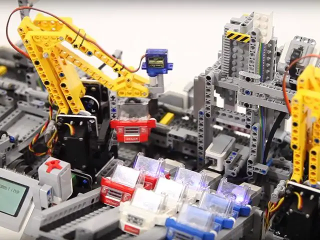 Lego Car Factory