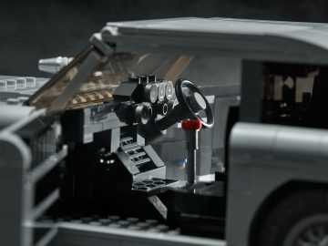 LEGO Creator Expert James Bond™ Aston Martin DB5