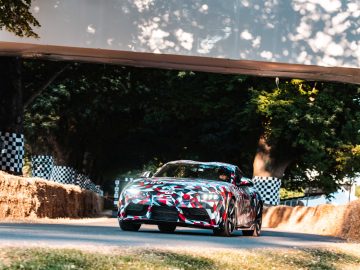 Toyota Supra tijdens Goodwood Festival of Speed 2018