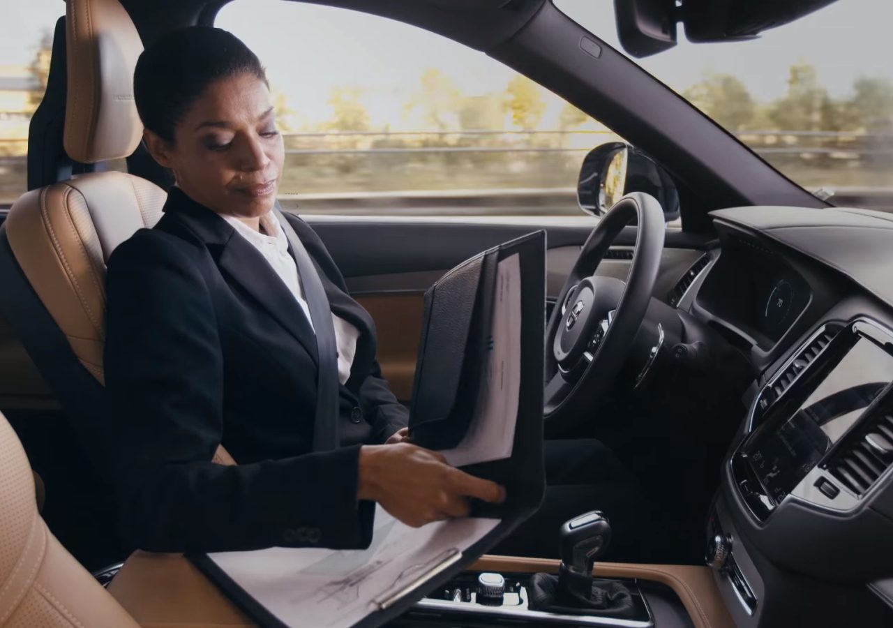 HMI countdown in Volvo's XC90 Drive Me car