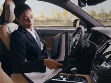 HMI countdown in Volvo's XC90 Drive Me car