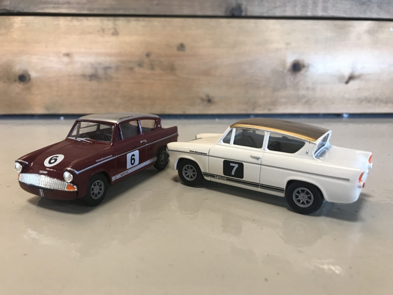 AutoRAI in Miniatuur The Broadspeed Racing Anglia's