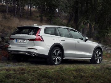 Volvo V60 Cross Country 2019
