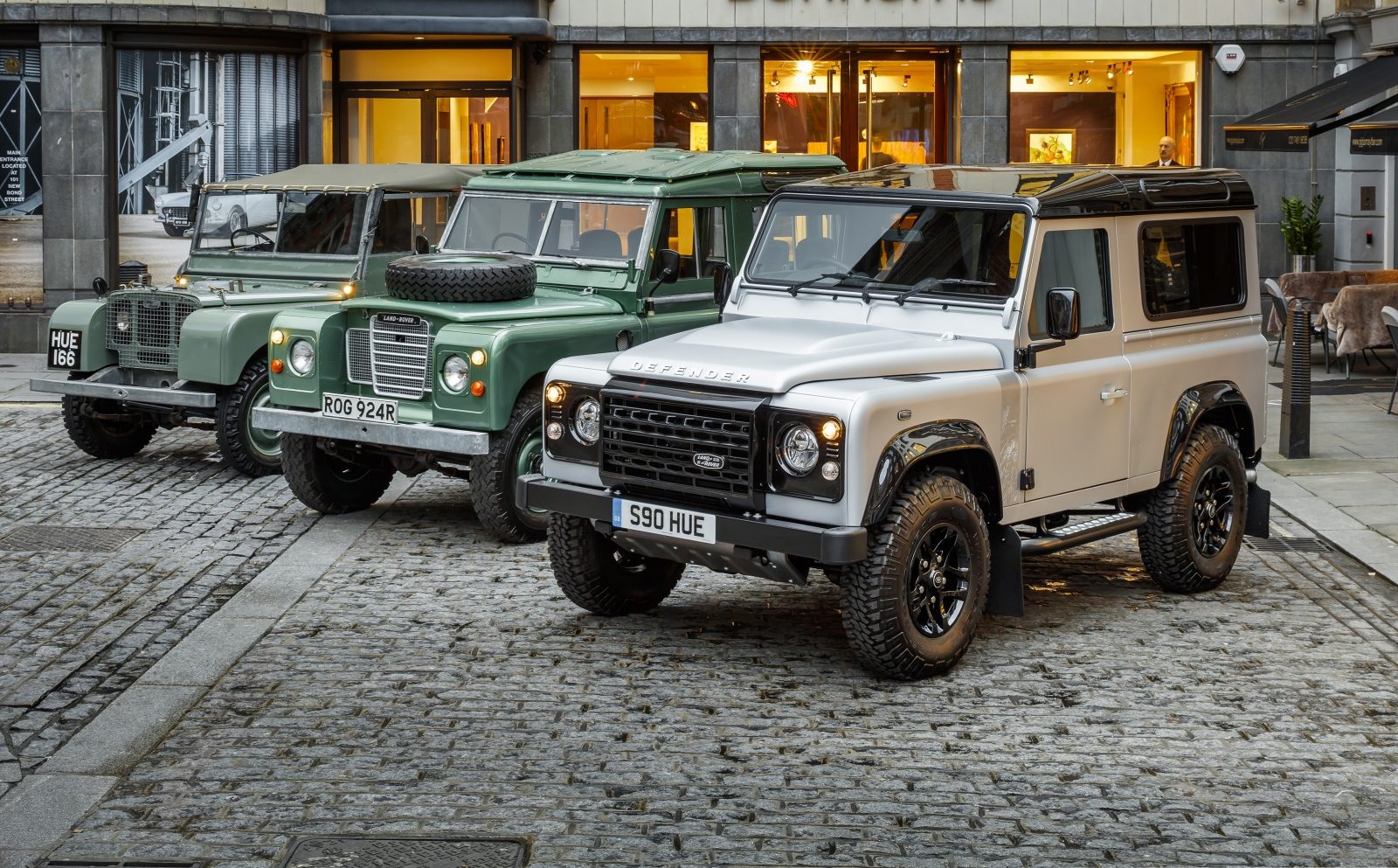 Land Rover Defender