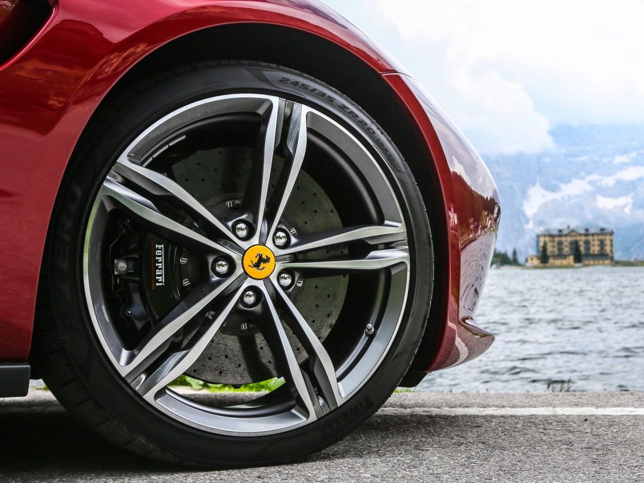 Ferrari California met keramische remschijven california california californ.