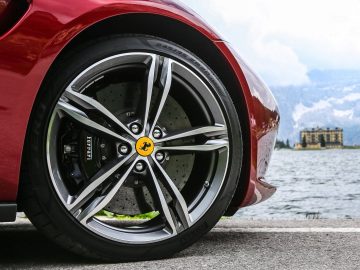 Ferrari California met keramische remschijven california california californ.