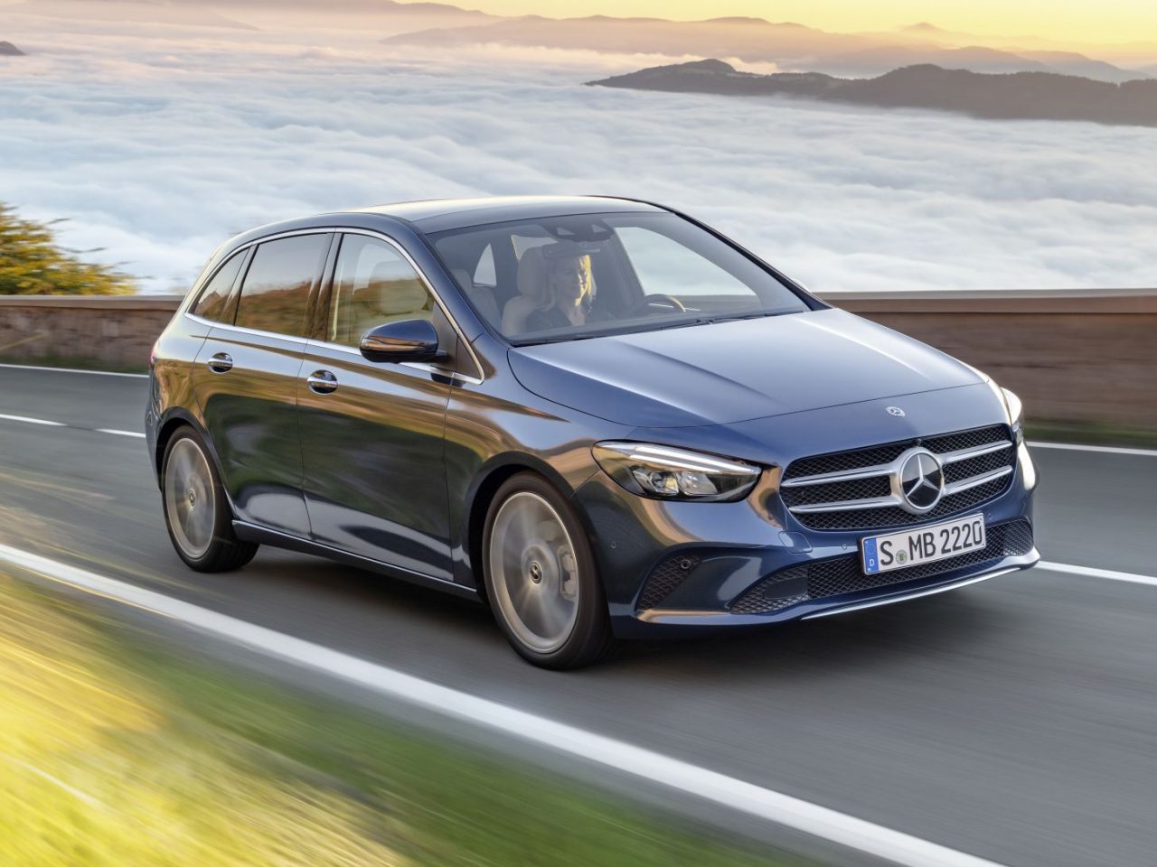 Mercedes-Benz Presenteert Nieuwe B-klasse - AutoRAI.nl