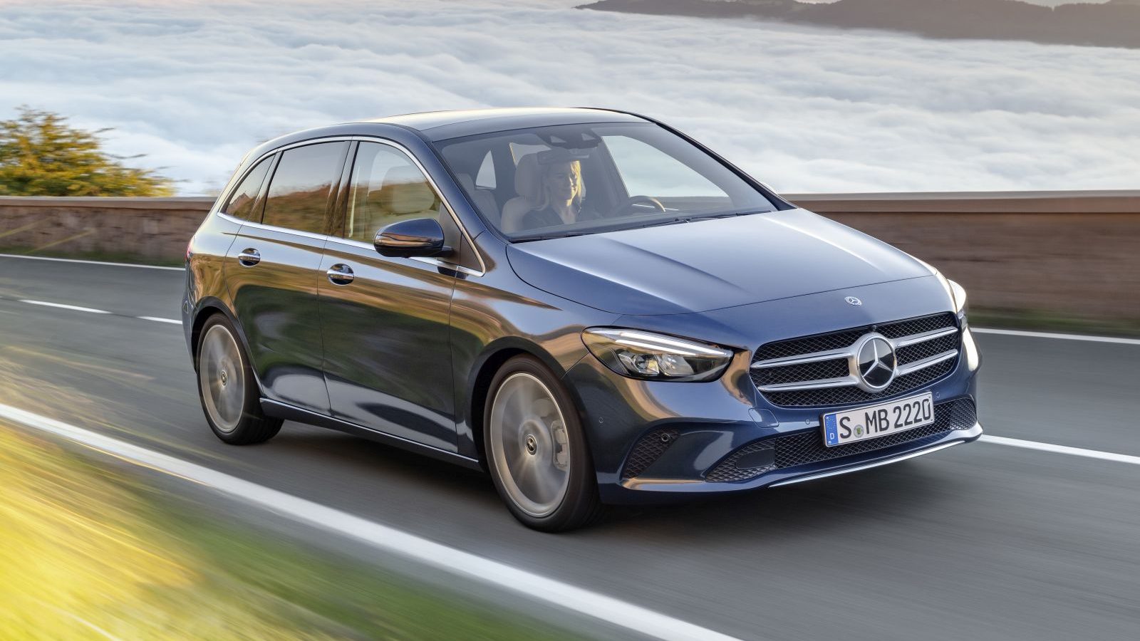 Mercedes-Benz Presenteert Nieuwe B-klasse - AutoRAI.nl