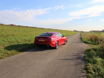 Autotest - Kia Stinger GT