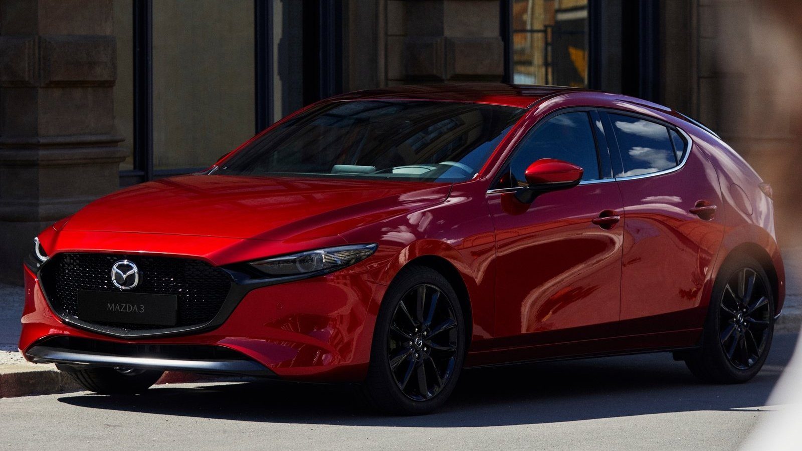 Mazda-3-2019-Hatchback-Sedan-16-1600x900.jpg