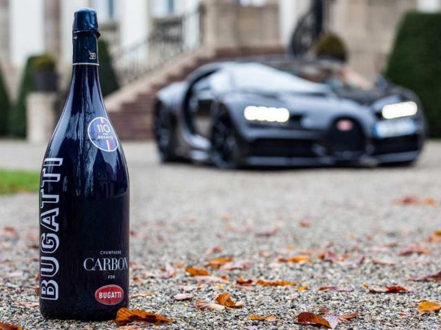 Bugatti Chiron - champagne