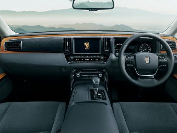 Het interieur van de Mitsubishi Pajero 2020 weerspiegelt een ontwerpfilosofie die geschikt is voor deze eeuw.