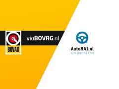 Een geel-wit logo met de woorden AutoRAI.nl en autoradio nl.
