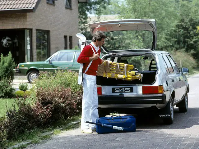Volvo 345