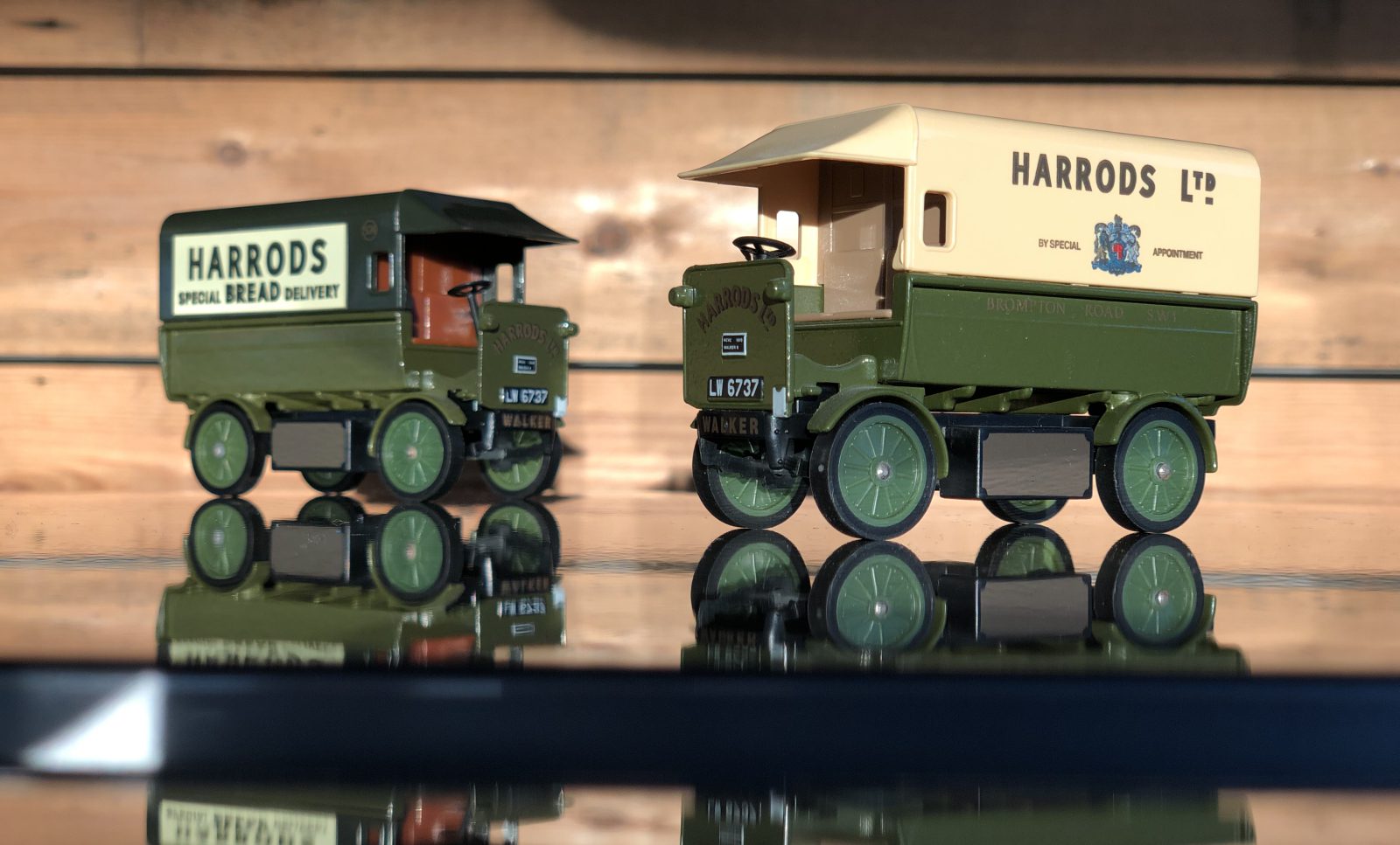 AutoRAI in Miniatuur: Walker Electric Van, Matchbox Models of Yesteryear