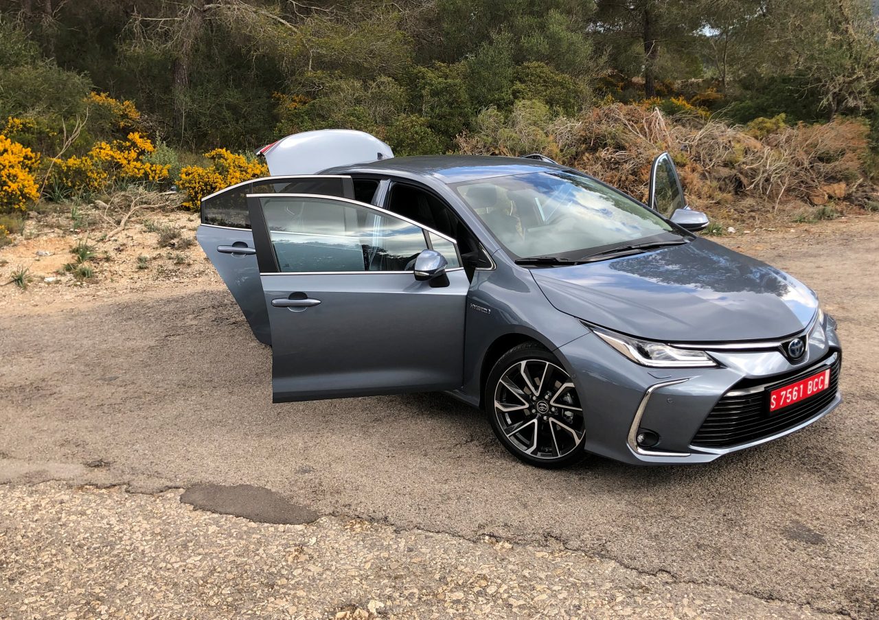 Lekker Praktisch - Toyota Corolla Sedan 2019