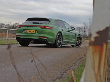 Porsche Panamera GTS Sport Turismo 2019 Rijtest AutoRAI.nl