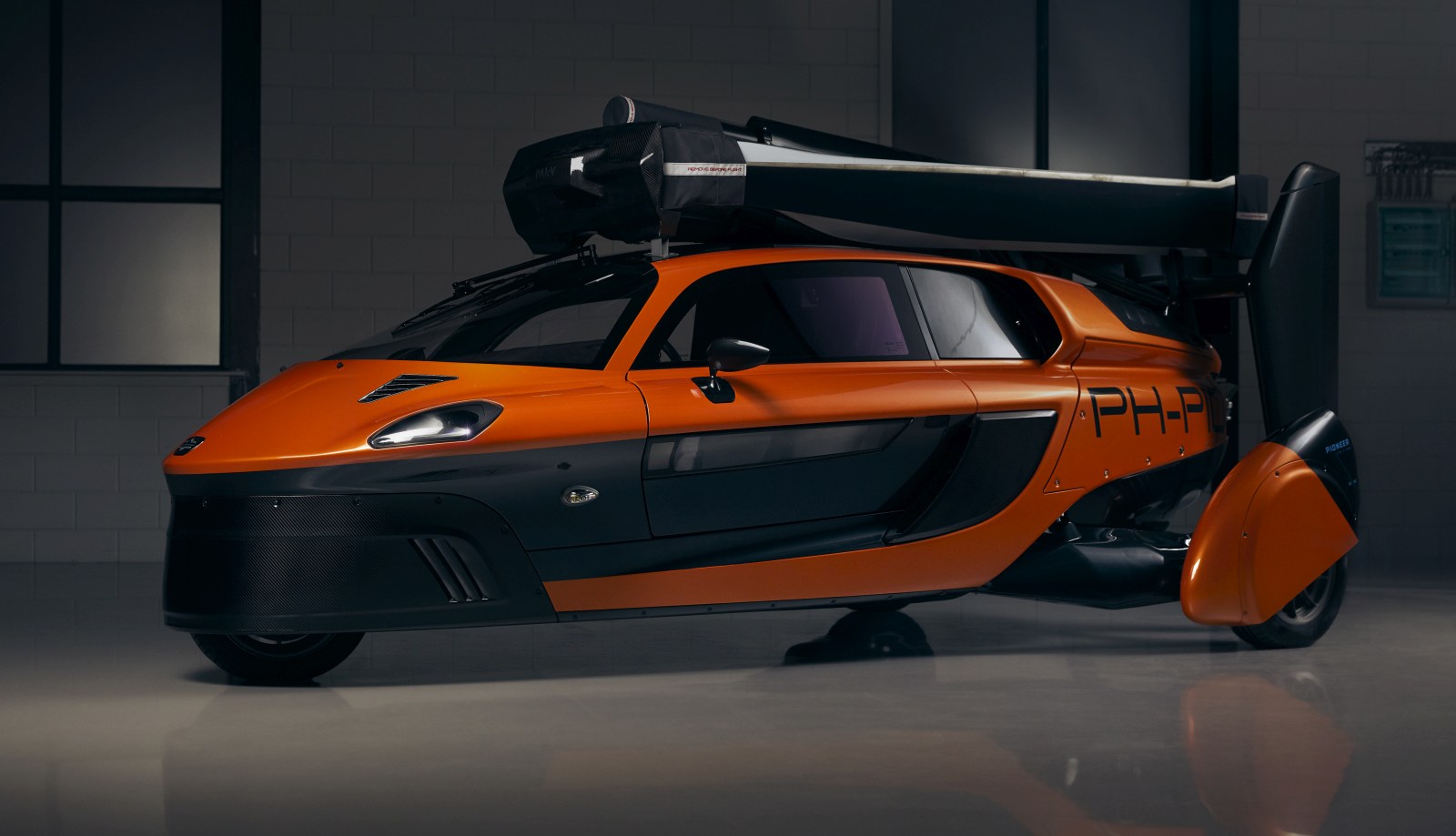 PAL-V onthult eerste productiemodel vliegende auto ... PAL-V onthult eerste productiemodel vliegende auto ...