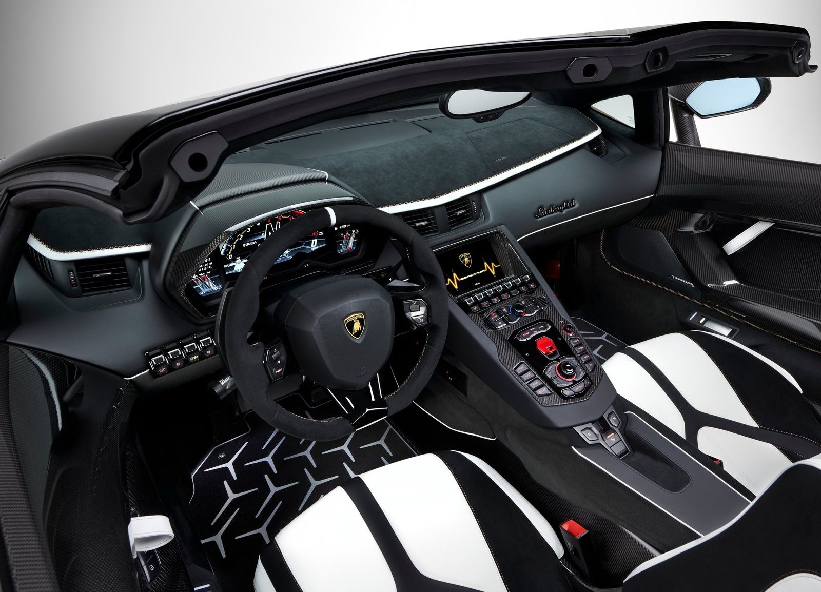 Spettacolo: Lamborghini Aventador SVJ Roadster - AutoRAI.nl