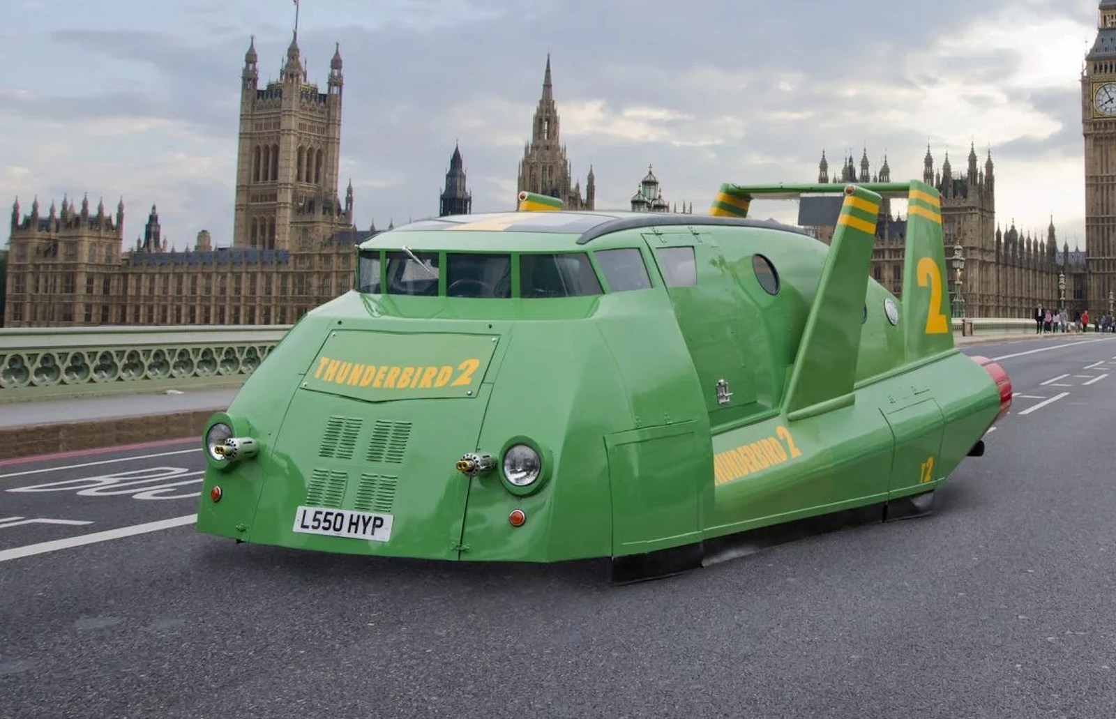 Waan jezelf een Thunderbird met deze unieke camper - AutoRAI.nl