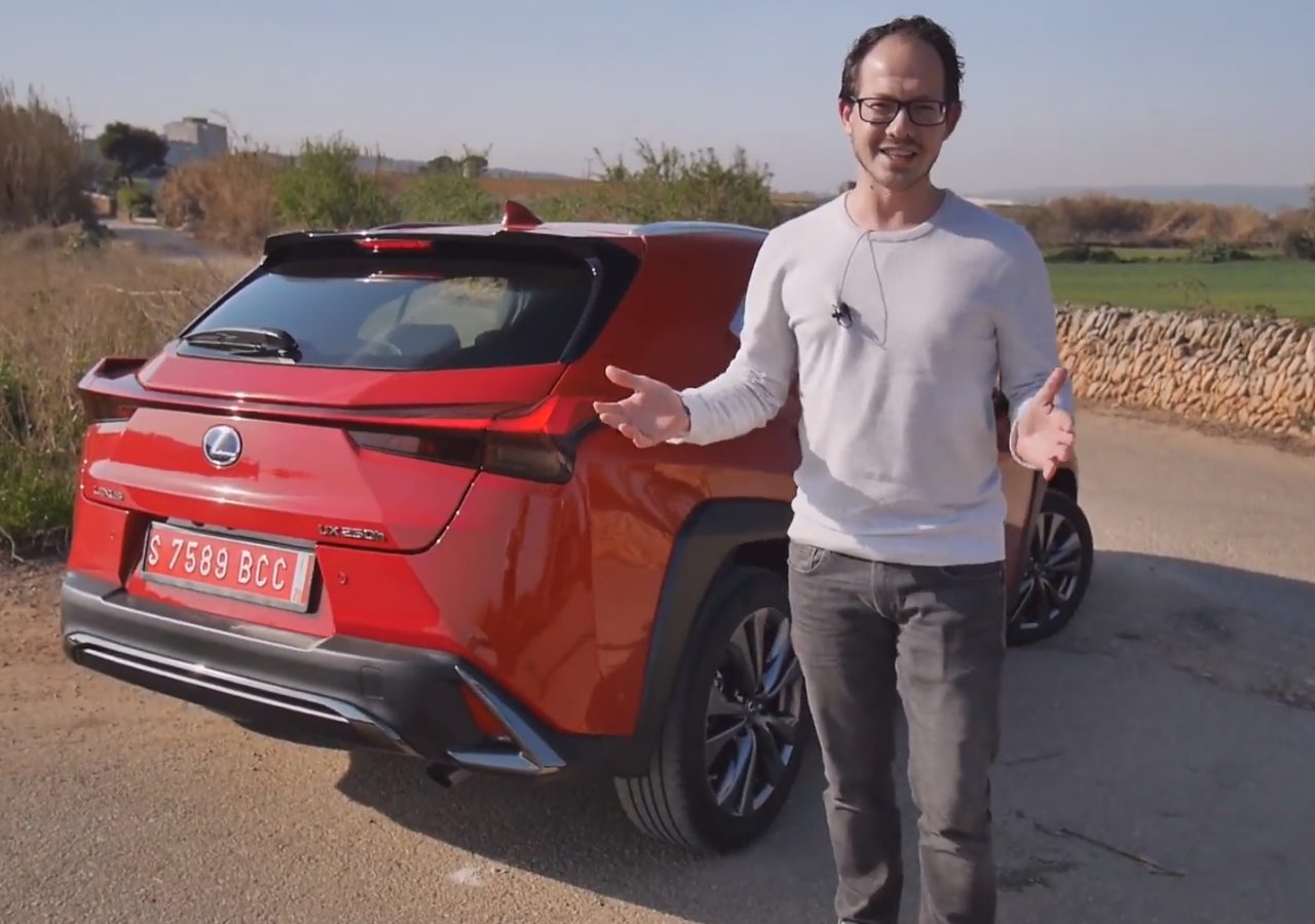 Lexus UX 250h