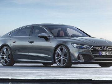 Static photo,
Colour: Daytona grey