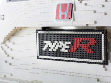 Een legomodel van een Ford RR.