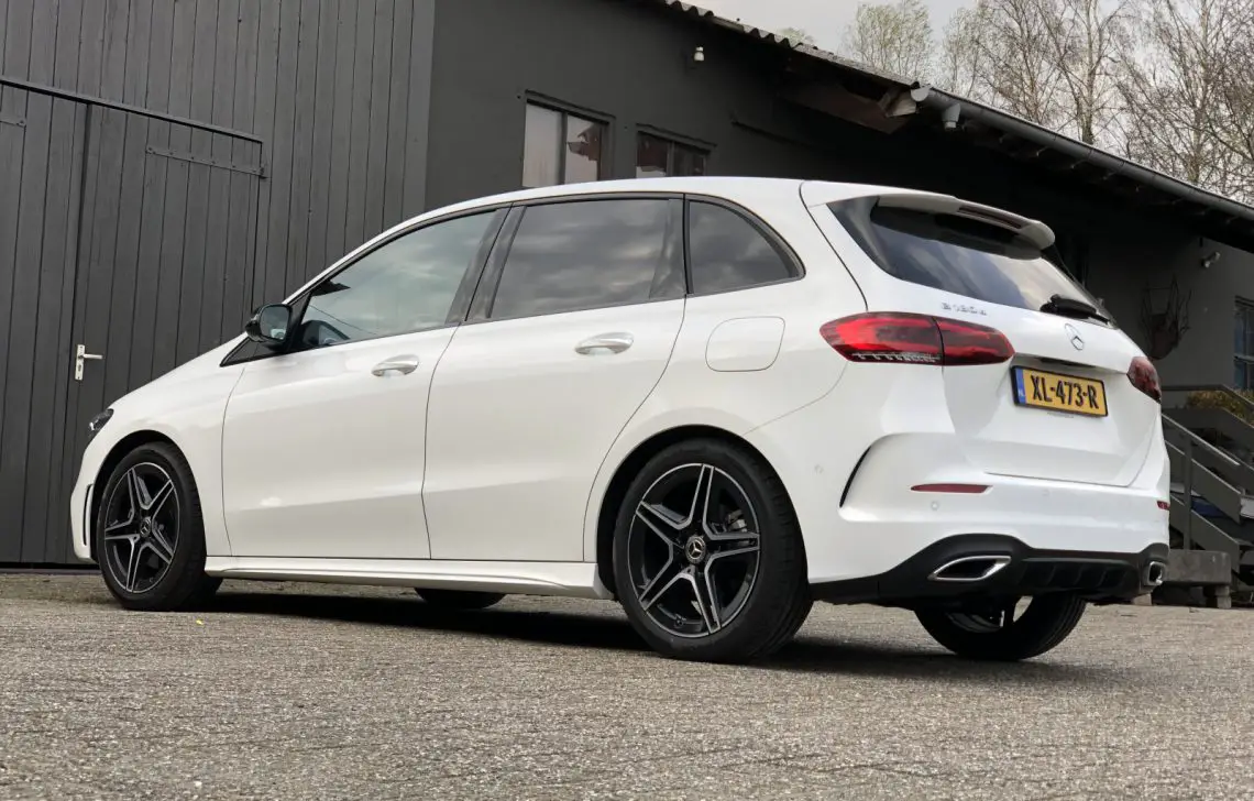 Autotest - Mercedes-Benz B 180 D (2019) - AutoRAI.nl