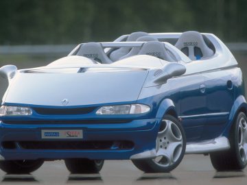 Een Sbarro blauw-witte auto.