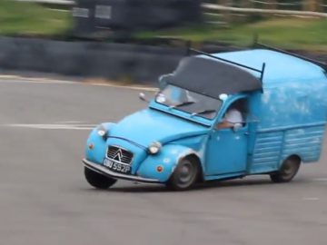 2CV