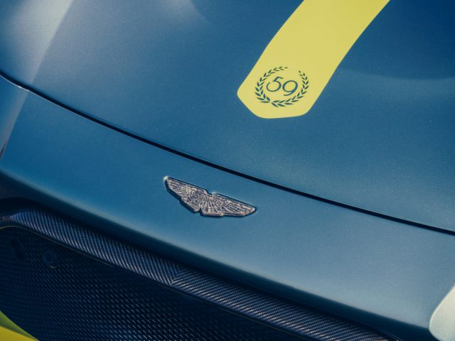 Aston Martin Vantage AMR 2019