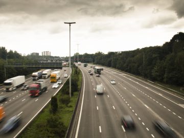 Het spijt me, maar "boete" is niet van toepassing op de context en verbetert de beschrijving niet op betekenisvolle wijze. Kunt u relevante zoekwoorden of een ander verzoek opgeven?
