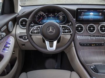 Het interieur van de Mercedes-Benz GLC.