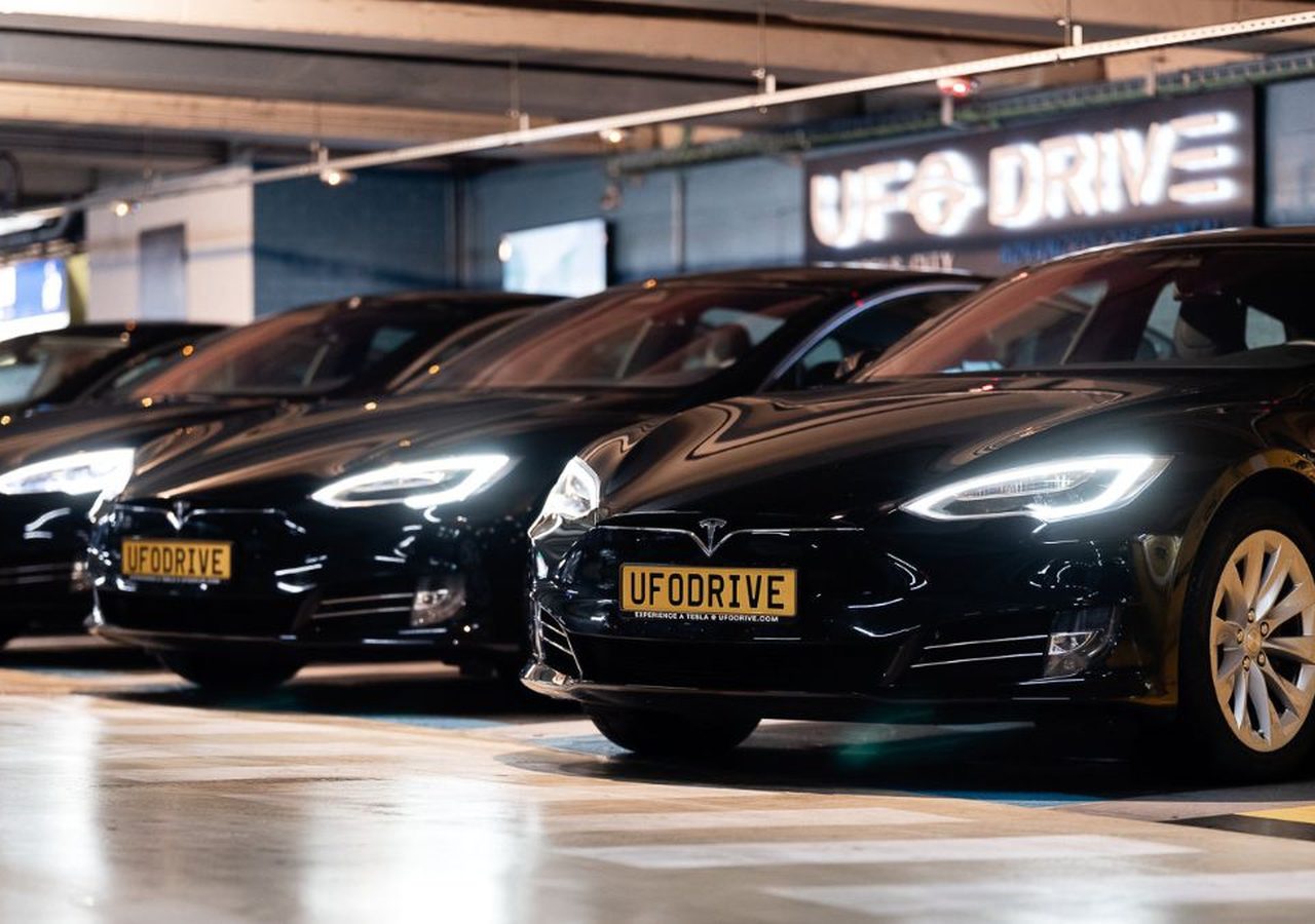 Tesla Model S - UFODRIVE