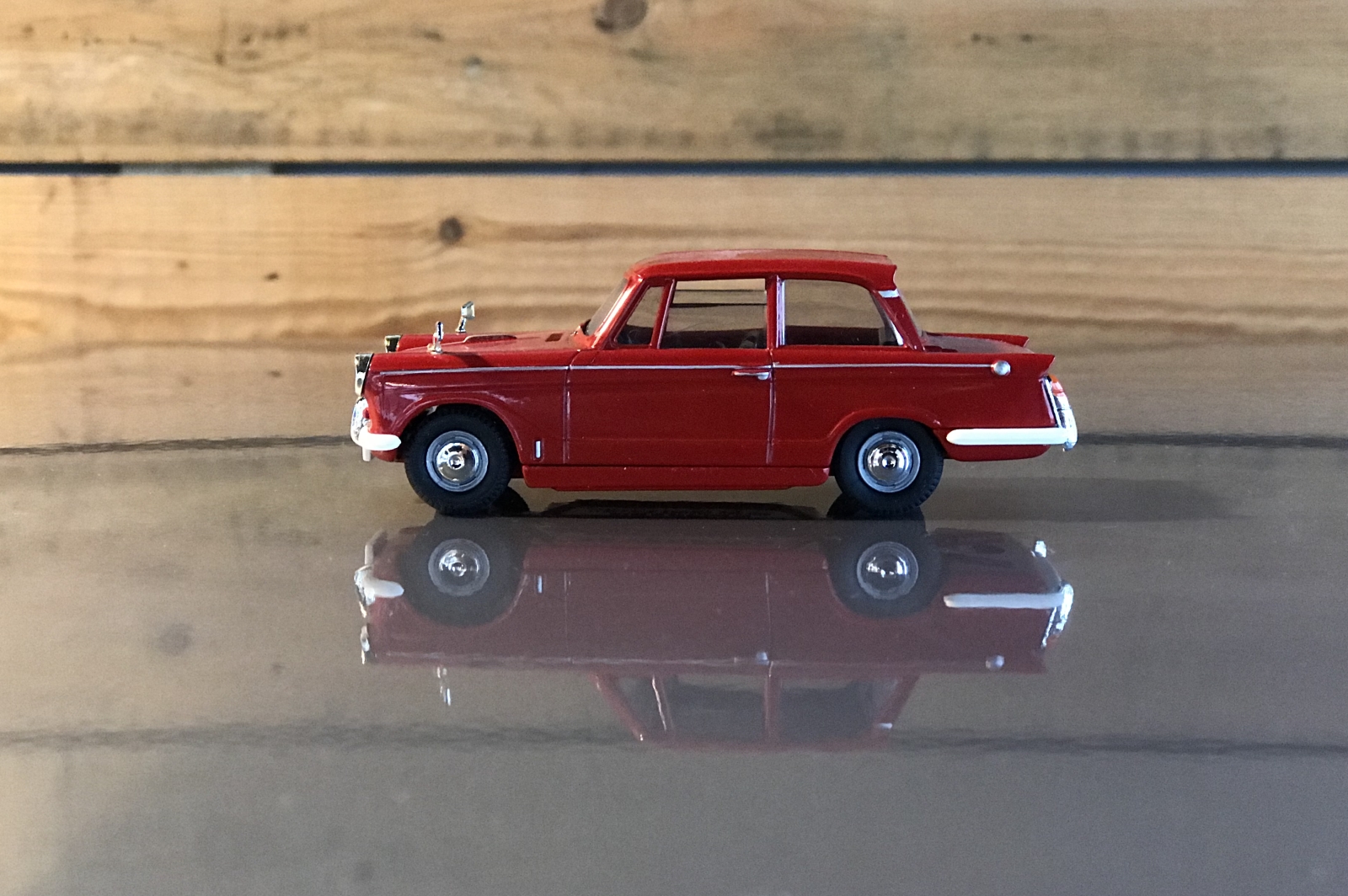Triumph Herald - AutoRAI in Miniatuur