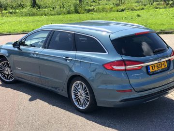 Ford Mondeo Wagon Hybrid - test AutoRAI
