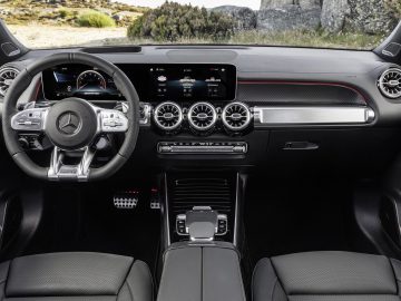 Het interieur van de Mercedes-Benz GLB 2019.