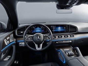 Het interieur van de Mercedes-Benz GLE Coupé uit 2019.