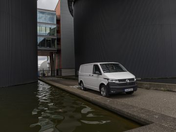 Volkswagen Transporter 6.1 2019 TEST AutoRAI.nl