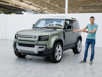 Land Rover Defender 2020