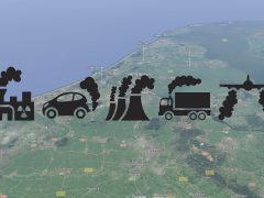 Een kaart van Nederland met een auto en een vrachtwagen erop, met de stikstofinslaggebieden gemarkeerd.