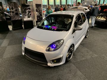 Nissan AutoLive 2019.