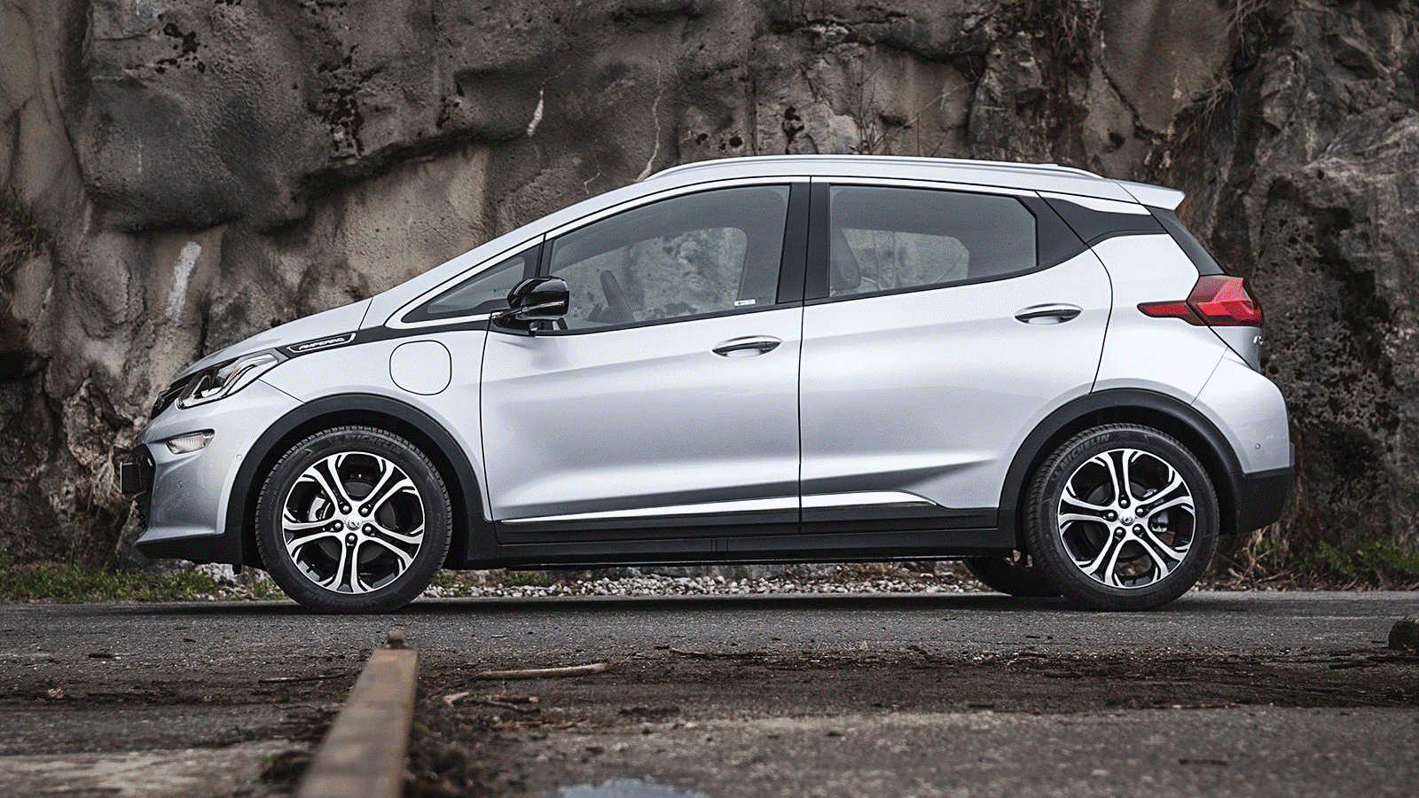 Opel ampera 2019